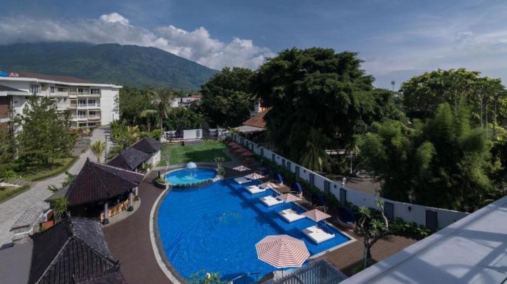 The Wujil Resort & Conventions Semarang Exterior foto