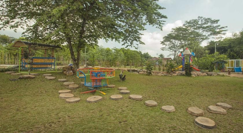 The Wujil Resort & Conventions Semarang Exterior foto