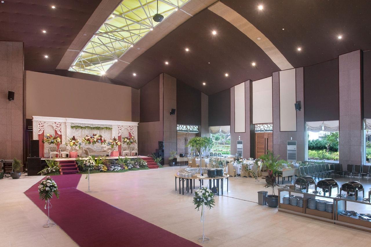 The Wujil Resort & Conventions Semarang Exterior foto